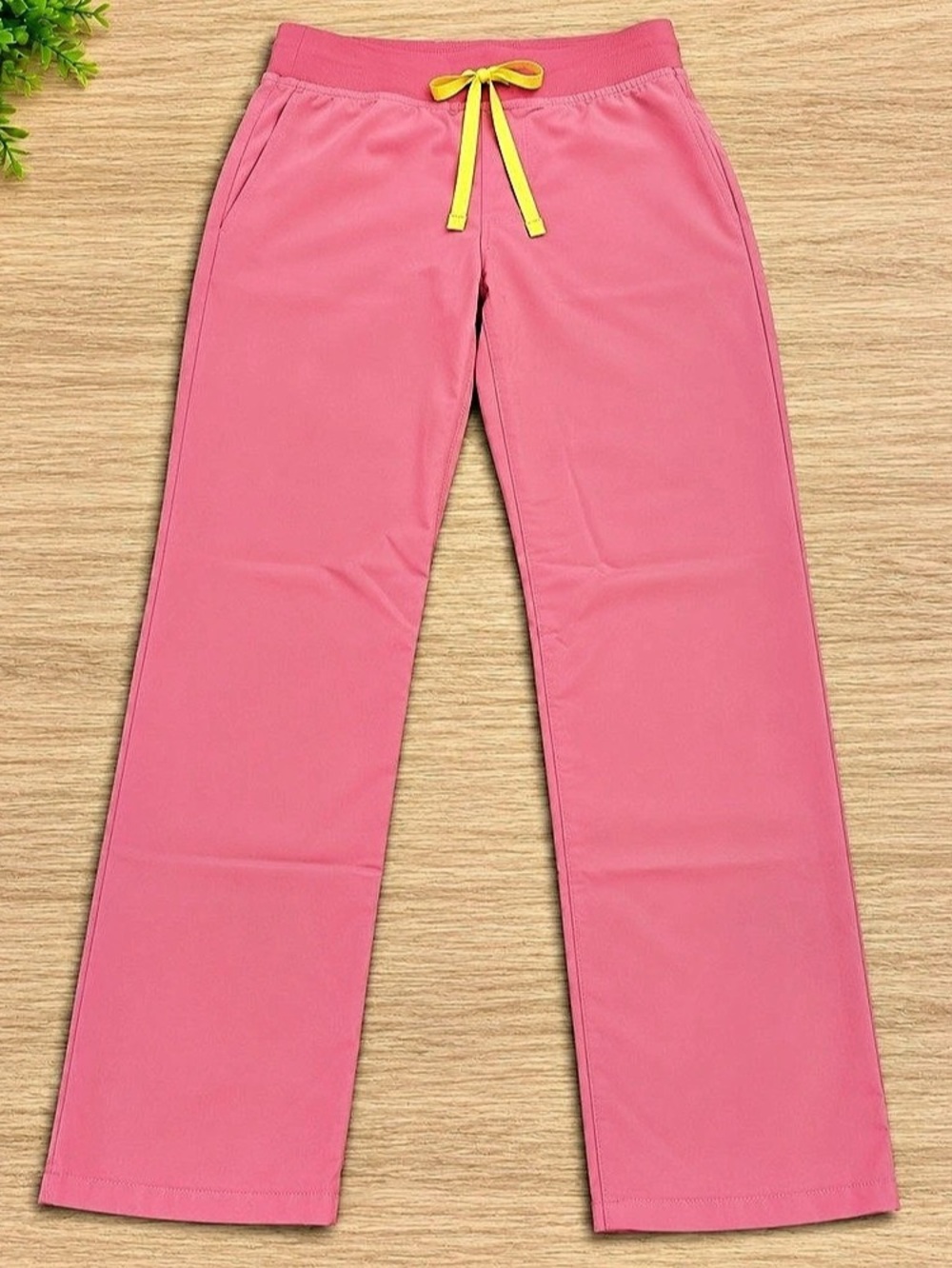 FIGS Women’s Scrub Pants XS Tall Pink Straight Leg Technical Collection Like New